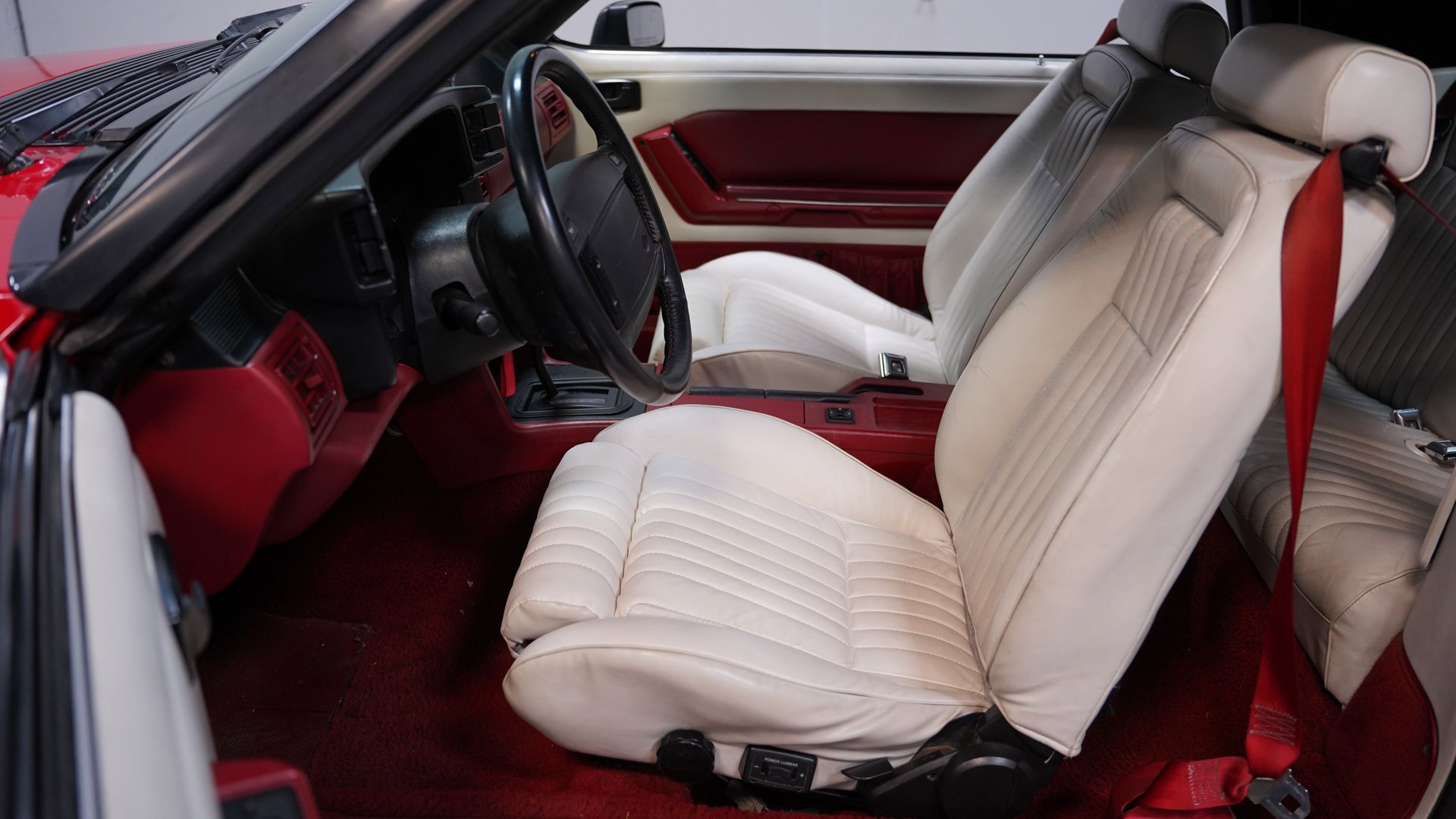 Used 1990 Ford Mustang GT image 33