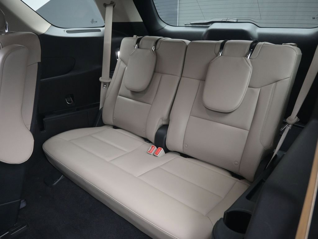 Used 2020 Ford Explorer Limited w/ Hybrid Equipment Group 310A image 19