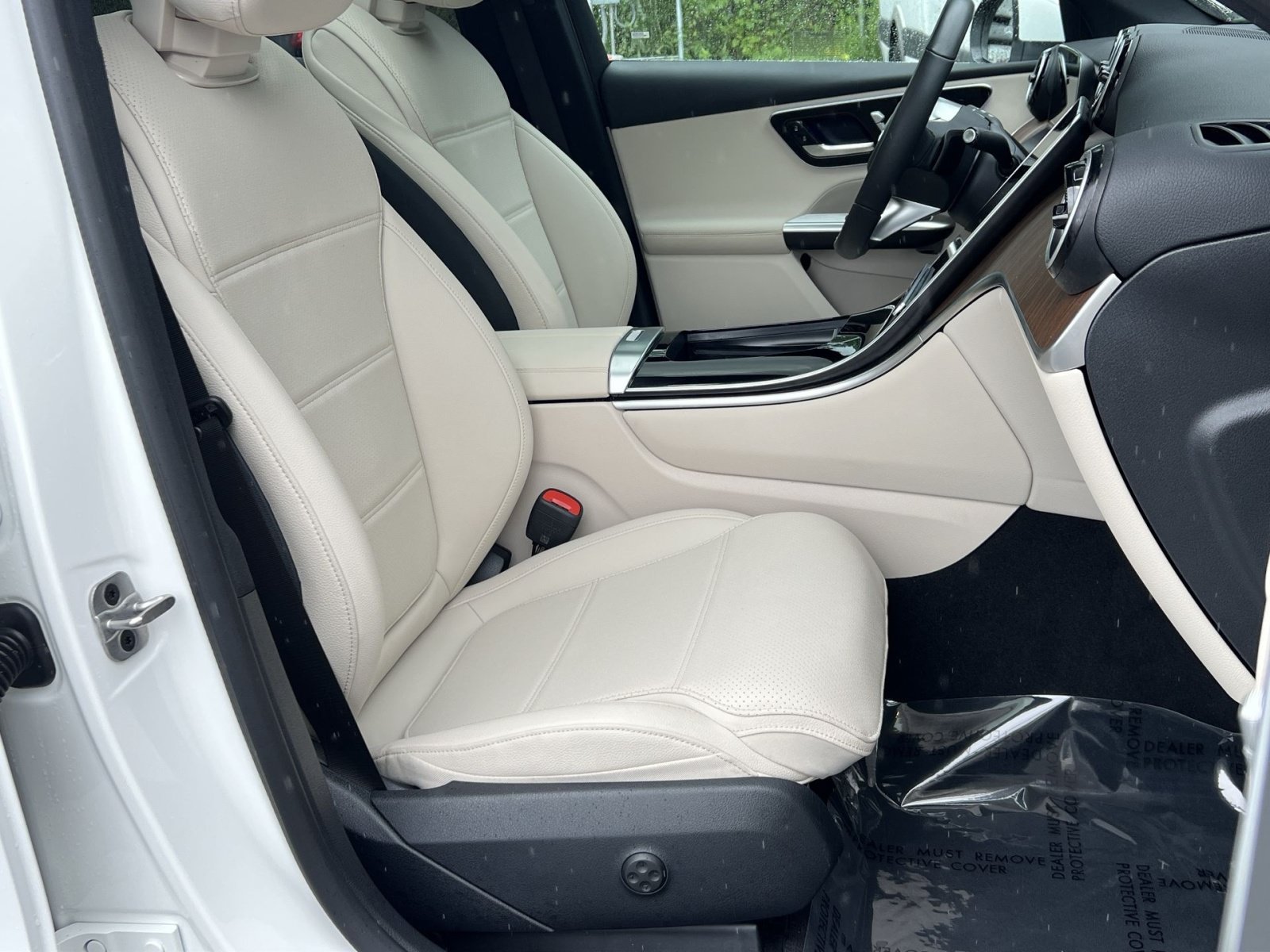 Certified 2026 Mercedes-Benz GLC 300 4MATIC image 33