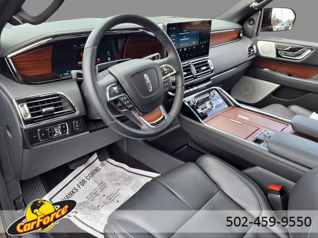 Used 2024 Lincoln Navigator L Reserve AWD/4WD image 34