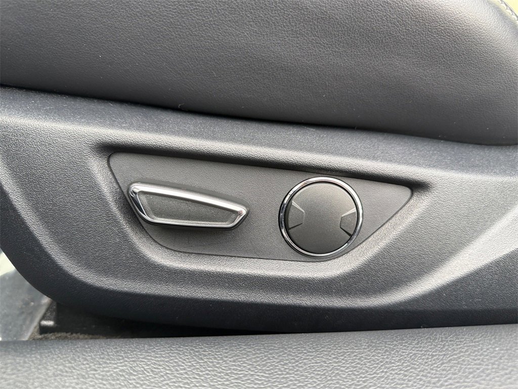 Used 2015 Ford Mustang 50 Years image 34