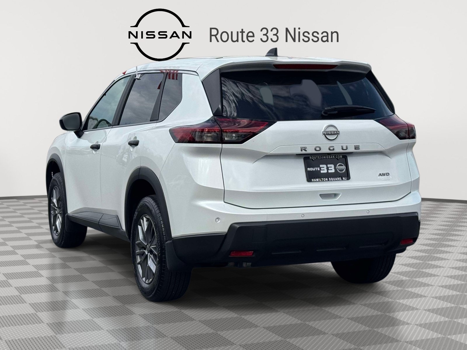Used 2025 Nissan Rogue S AWD/4WD image 3