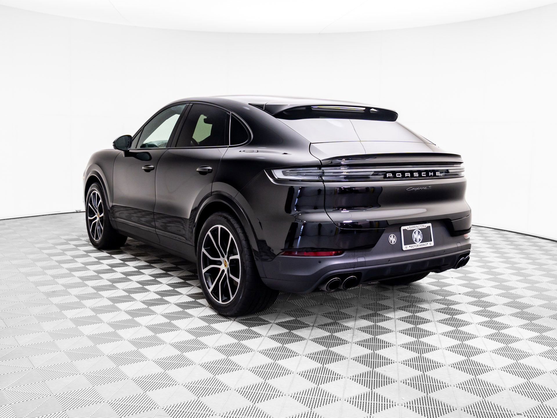 Certified 2024 Porsche Cayenne S video 3