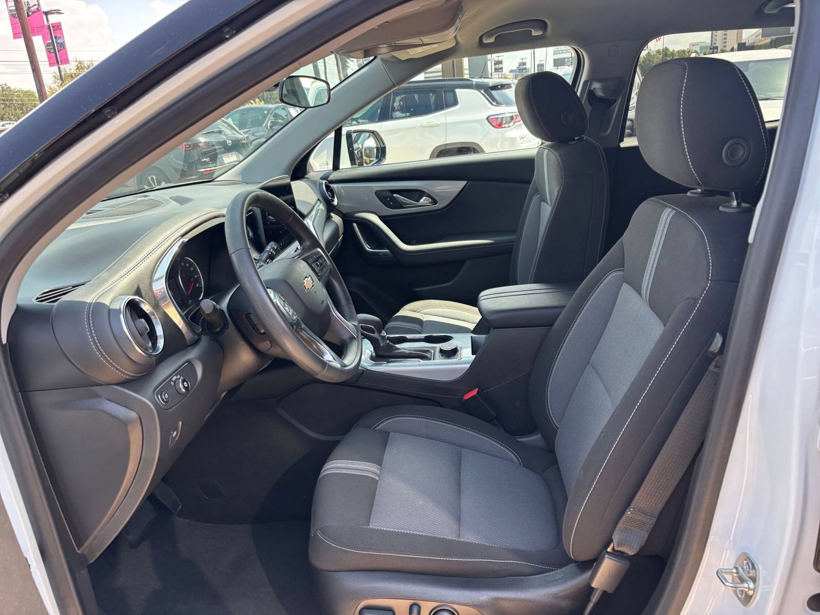 Used 2026 Chevrolet Blazer LT FWD image 27