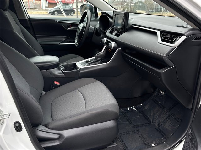 Used 2020 Toyota RAV4 XLE w/ Convenience Package image 8