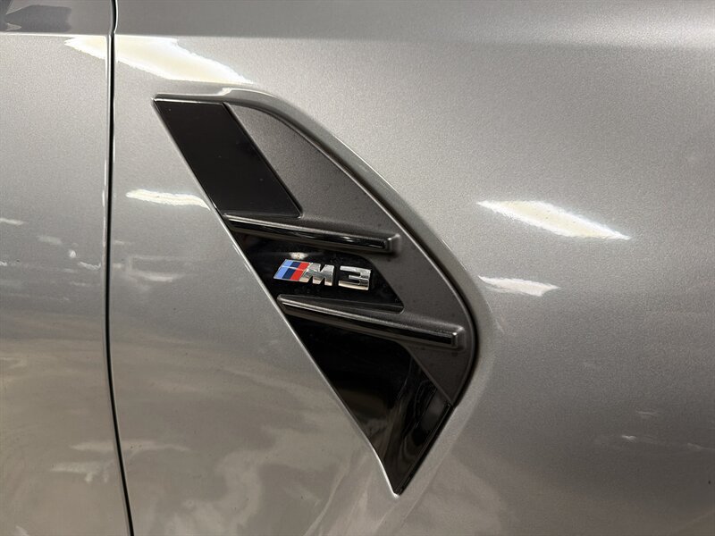 Used 2022 BMW M3 w/ M Carbon Exterior Package RWD image 20