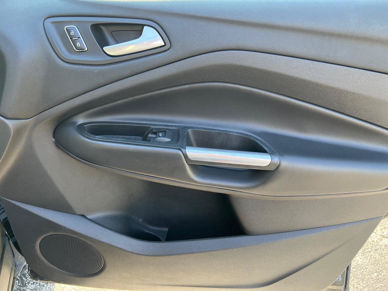 Used 2014 Ford Escape SE w/ Equipment Group 201A FWD image 31