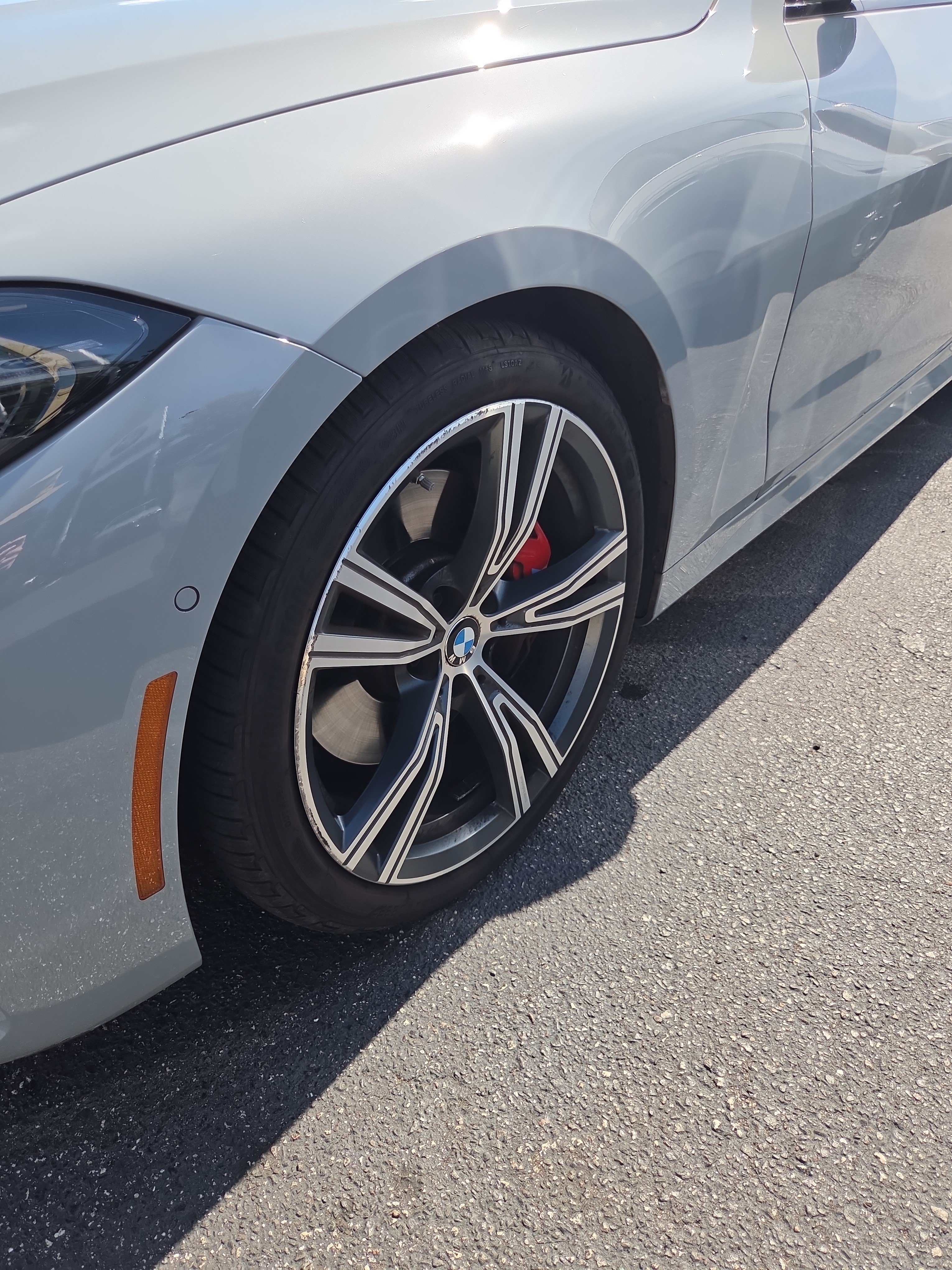 Used 2024 BMW 430i Convertible w/ M Sport Package RWD image 4