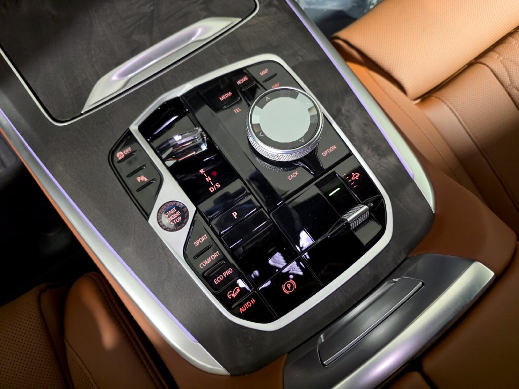 New 2027 BMW X7 M60i AWD/4WD image 19