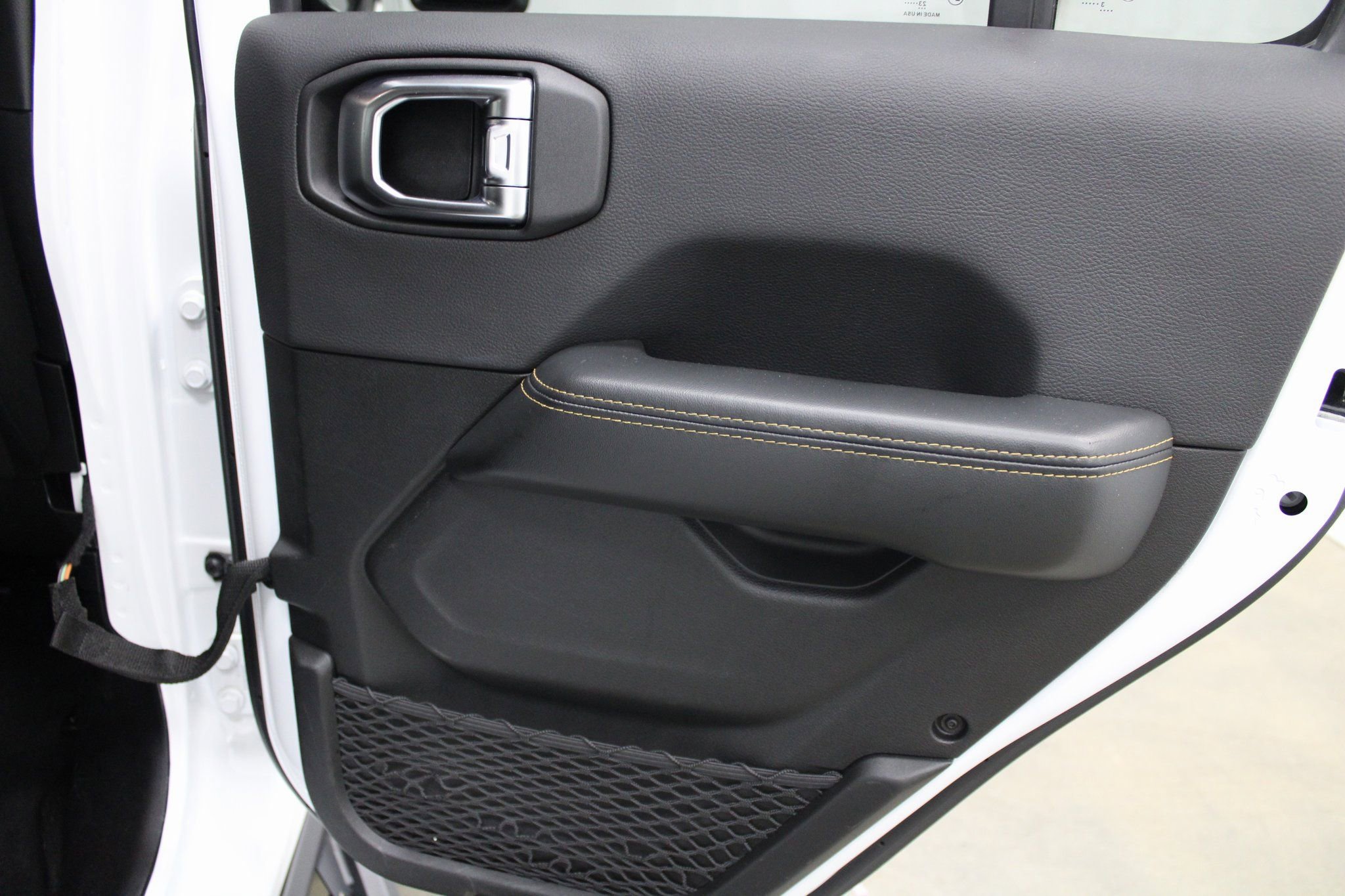 Used 2024 Jeep Wrangler Unlimited Sahara image 25