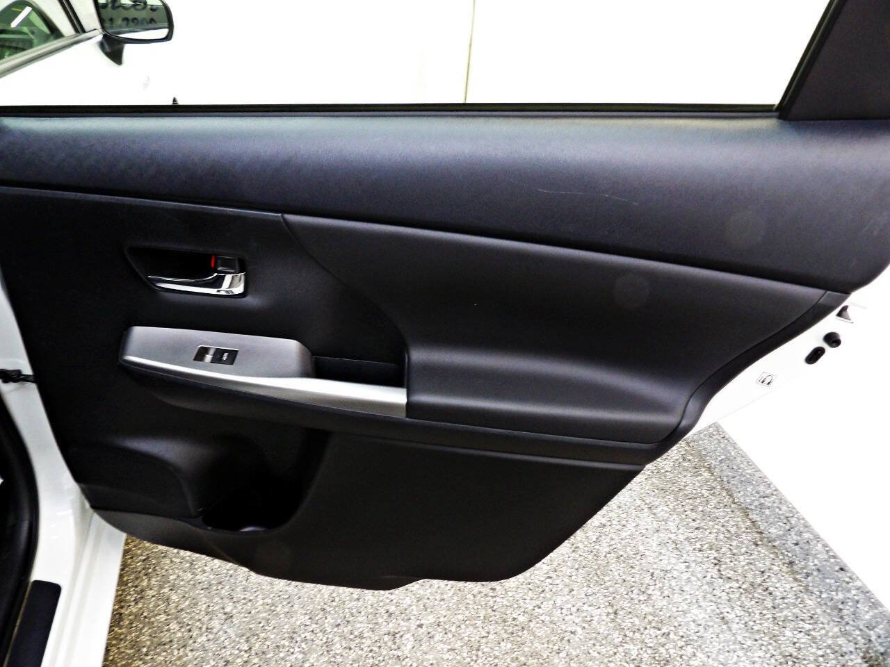 Used 2015 Toyota Prius V Four FWD image 12