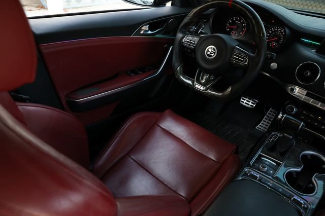 Used 2020 Kia Stinger GT1 image 24