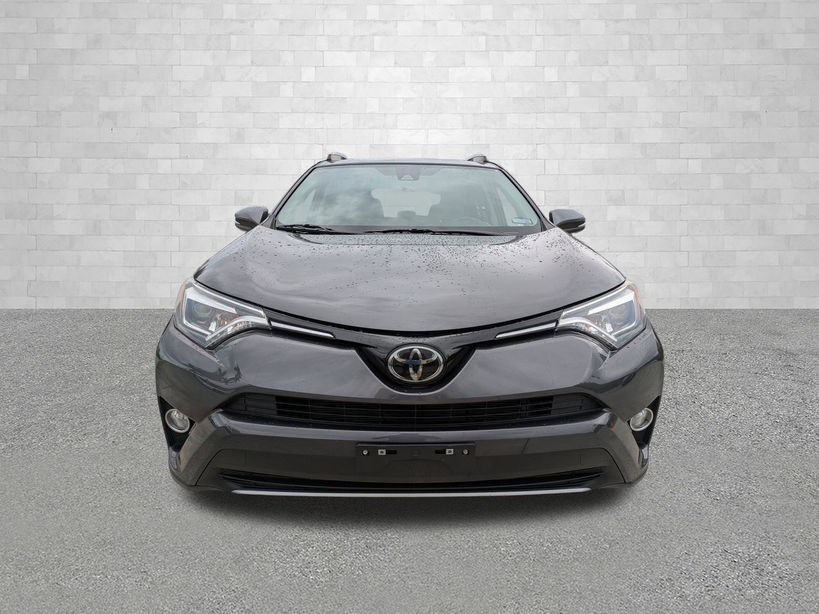 Used 2018 Toyota RAV4 Limited FWD image 5