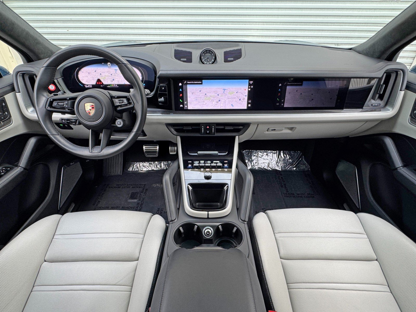 Used 2024 Porsche Cayenne Turbo AWD/4WD image 13