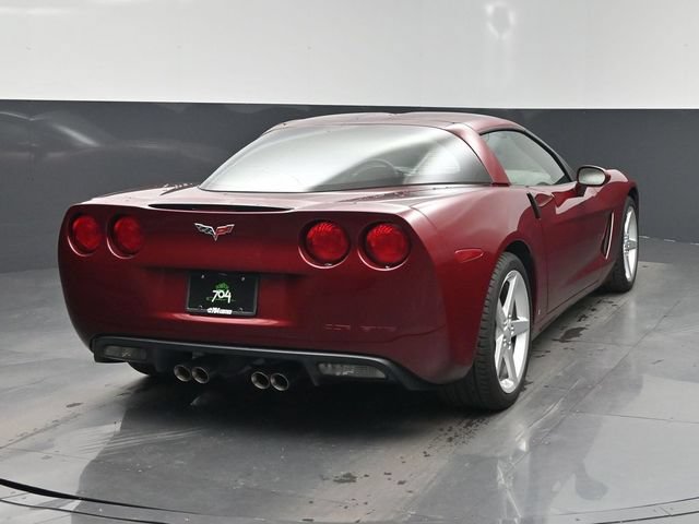 Used 2007 Chevrolet Corvette Coupe w/ Preferred Equipment Group RWD image 11