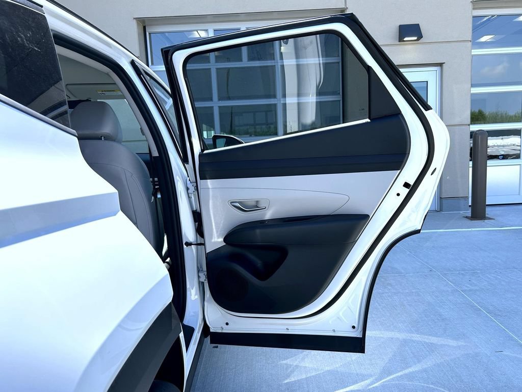 New 2026 Hyundai Tucson SEL w/ Tow & Go Package AWD/4WD image 17