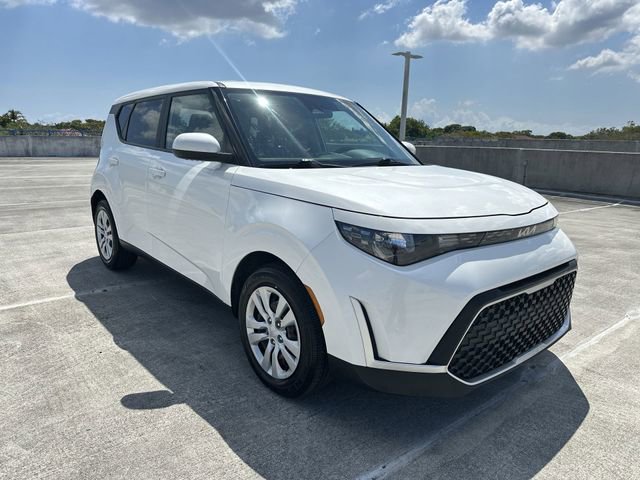 Used 2023 Kia Soul LX image 19
