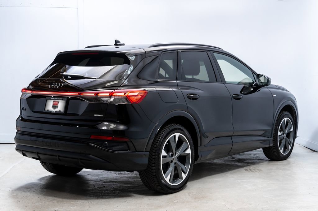 Used 2023 Audi Q4 e-tron Prestige image 7