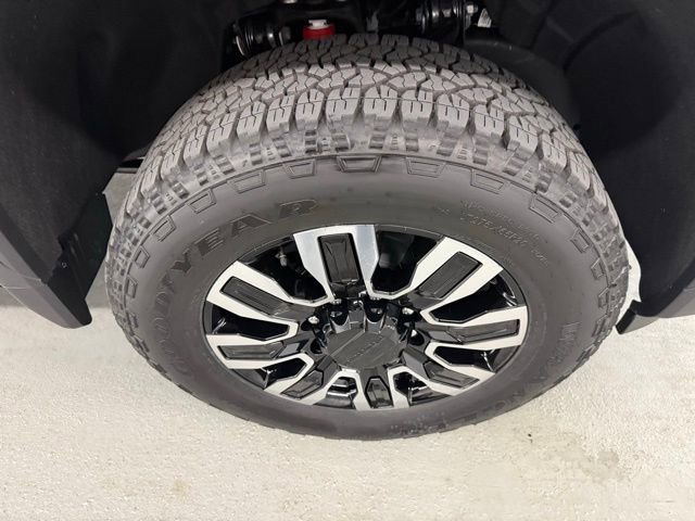 New 2026 GMC Sierra 2500 Denali Ultimate image 4