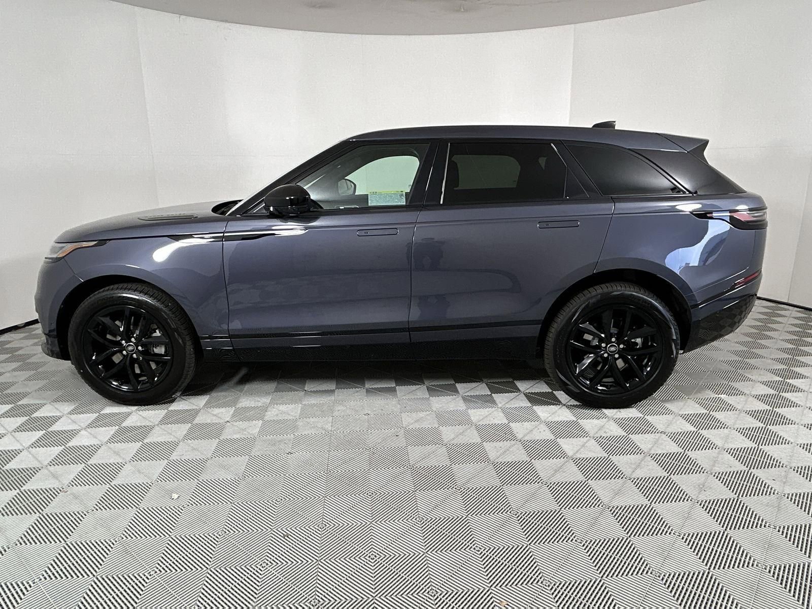 Certified 2026 Land Rover Range Rover Velar Dynamic SE image 2