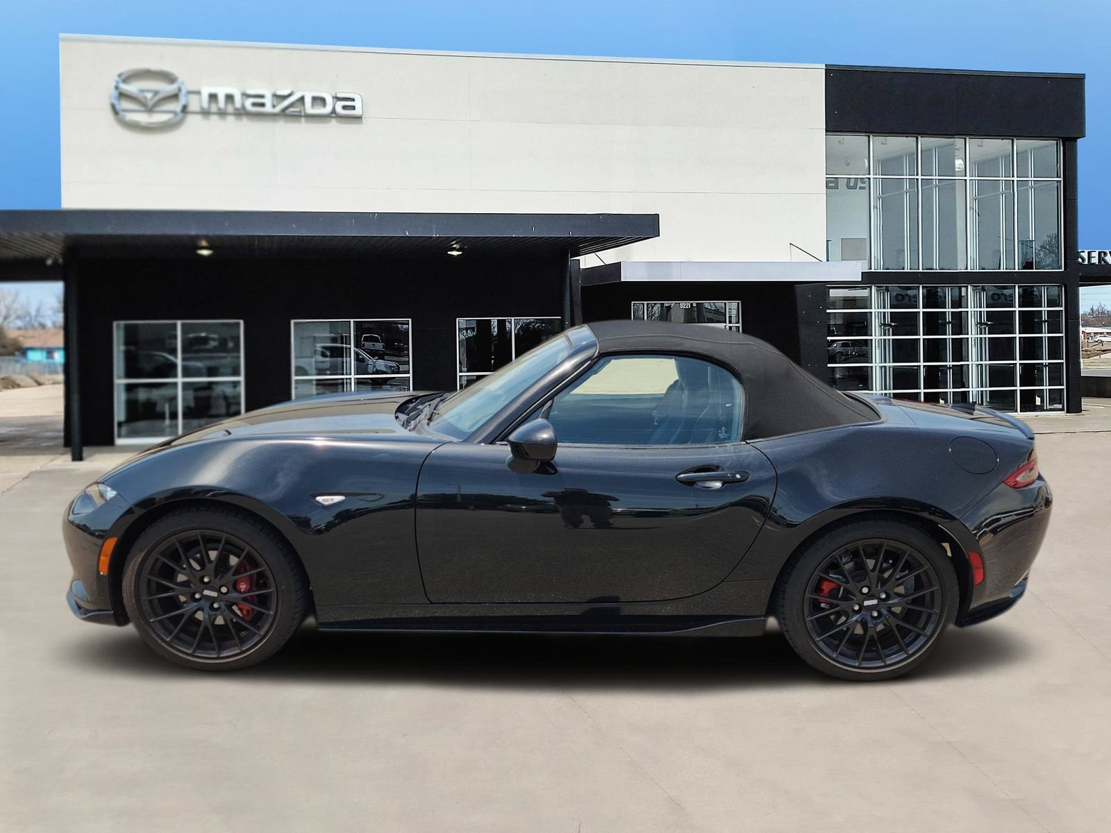 Used 2023 MAZDA MX-5 Miata Club w/ Brembo/BBS Recaro Package RWD image 3