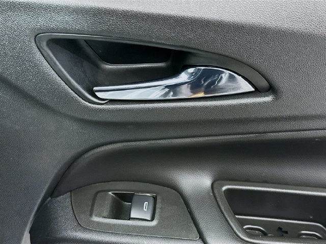 Used 2020 Chevrolet Equinox LT w/ Sport Edition FWD image 28
