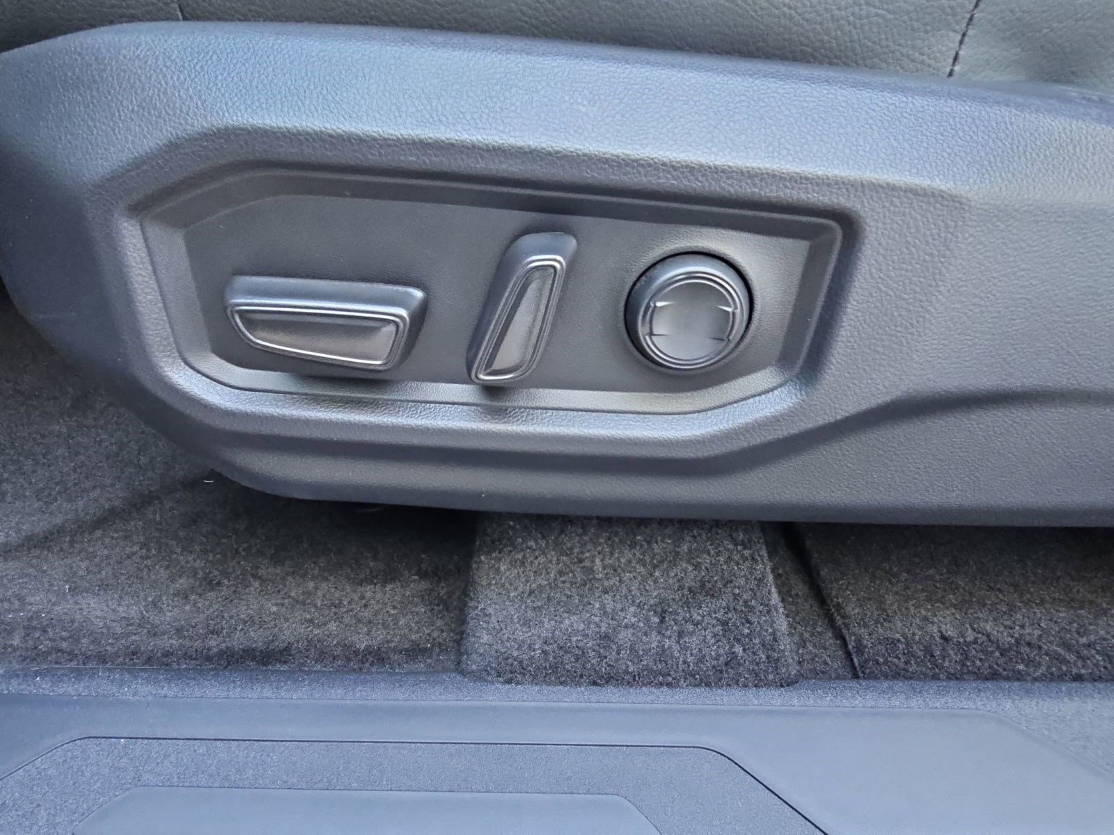New 2026 Toyota Tundra SR image 11