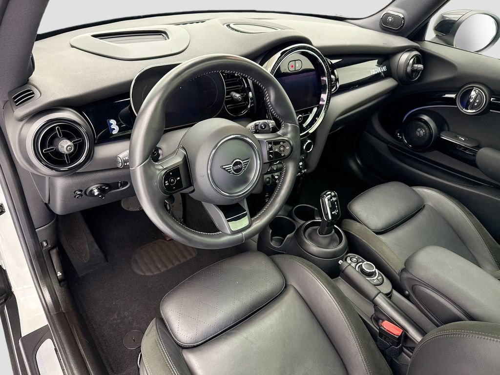 Certified 2022 MINI Cooper S image 13