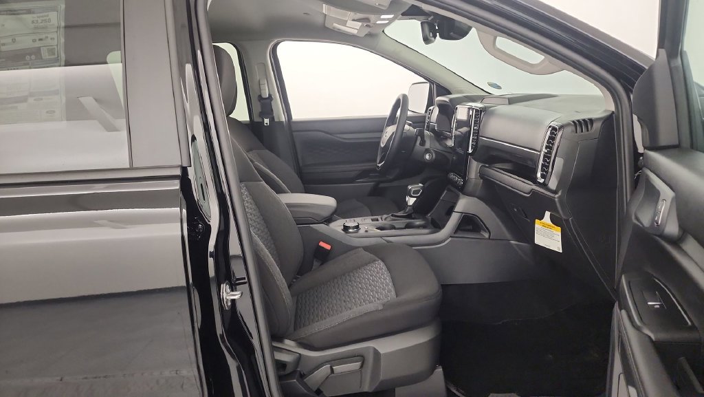 New 2026 Ford Ranger XLT w/ Black Appearance Package AWD/4WD image 29