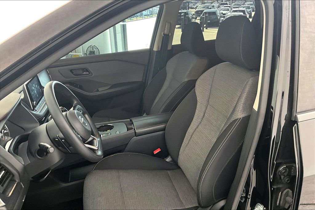 Used 2021 Nissan Rogue S image 33