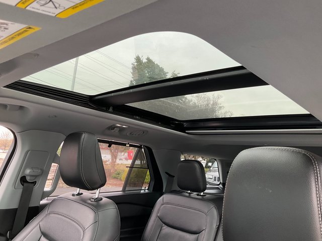 Used 2021 Ford Explorer Limited w/ Hybrid Equipment Group 310A image 9