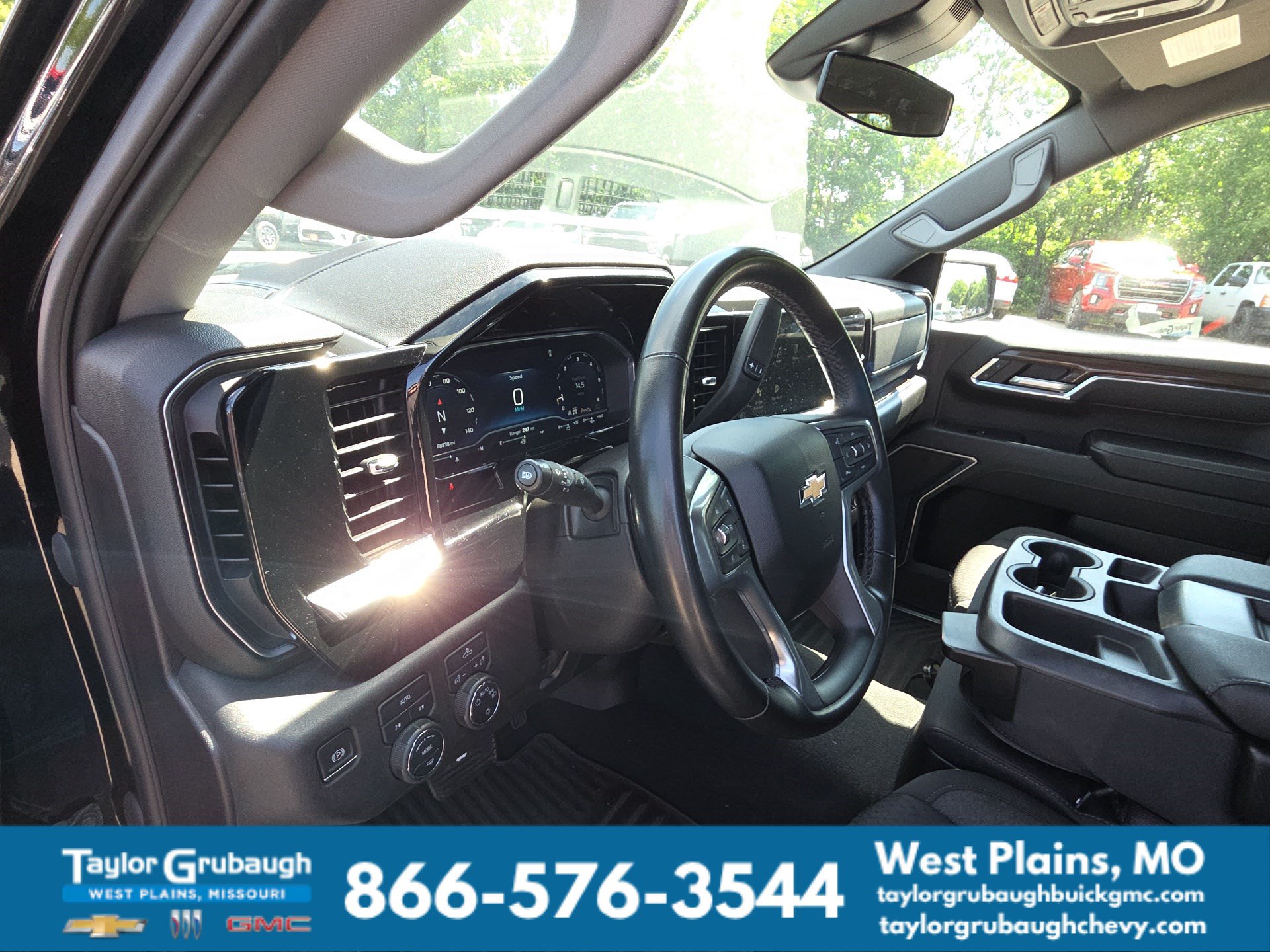 Used 2023 Chevrolet Silverado 1500 LT w/ Protection Package AWD/4WD image 15