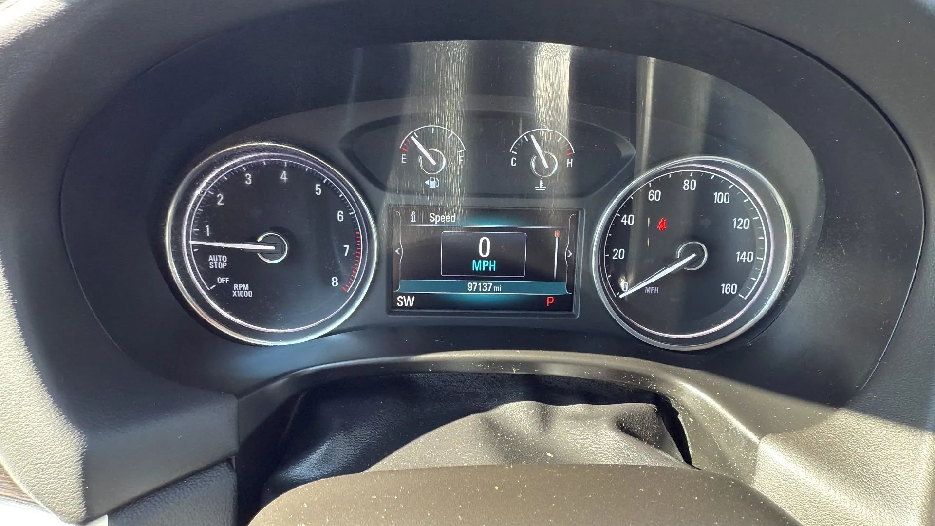 Used 2019 Buick Enclave Essence image 16