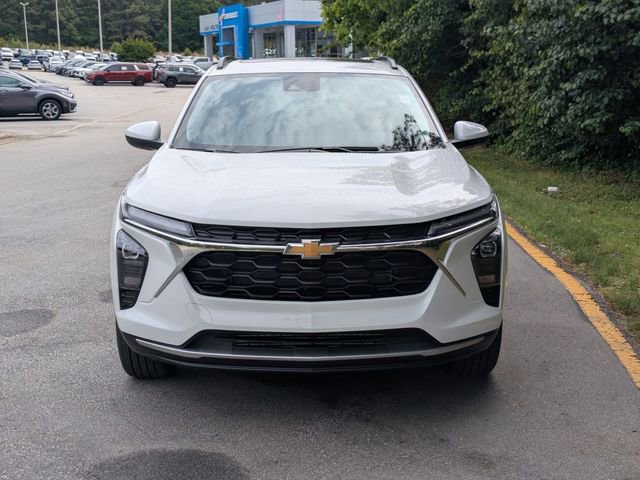 New 2026 Chevrolet Trax LT w/ Sunroof Package FWD image 6