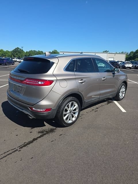 Used 2019 Lincoln MKC Select w/ Select Plus Package AWD/4WD image 4