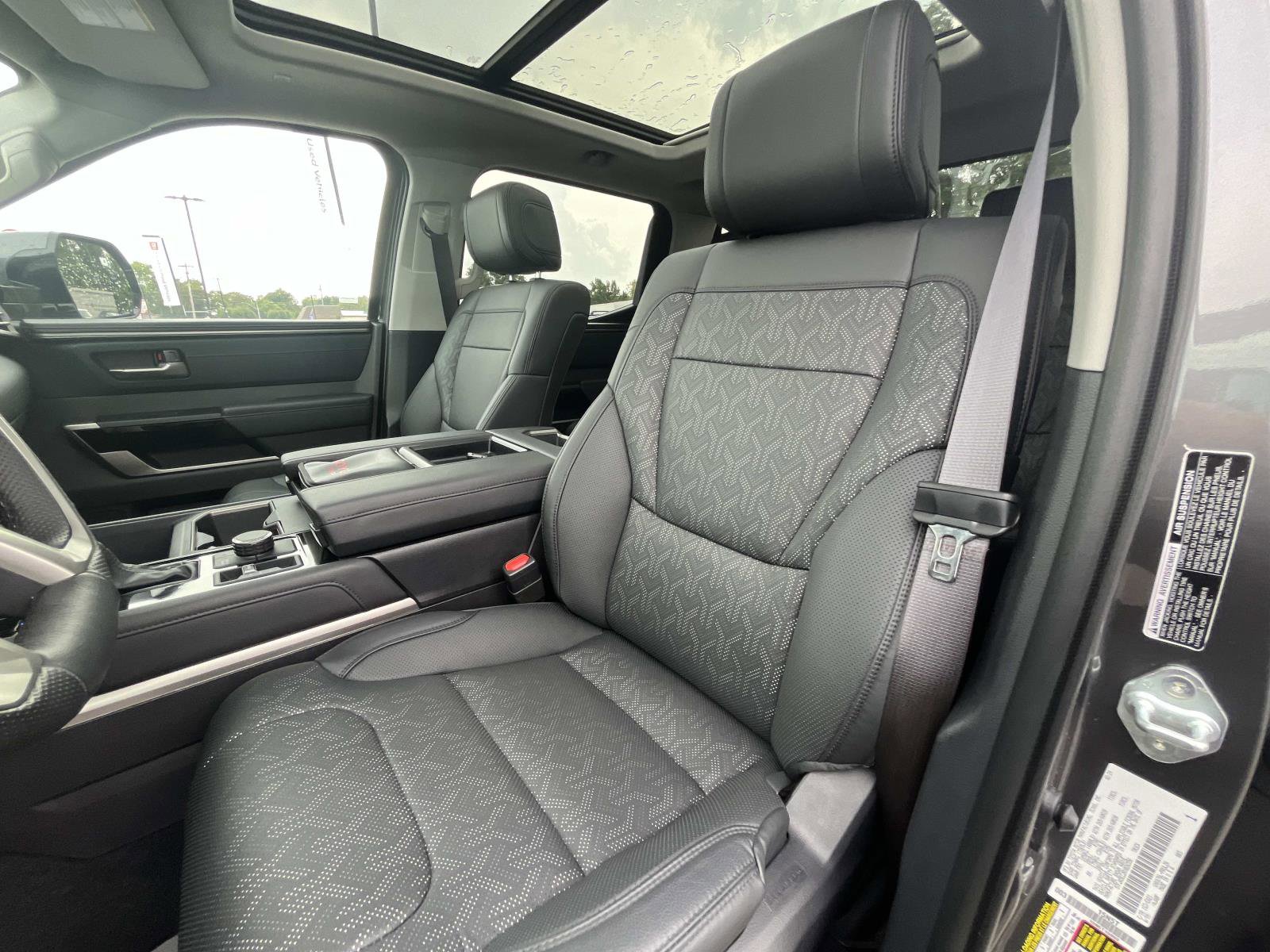 Used 2024 Toyota Tundra Limited image 11