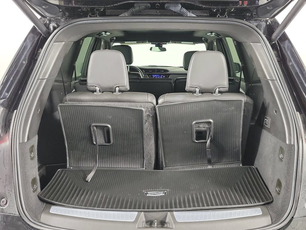 Used 2024 Cadillac XT6 Luxury w/ LPO, Floor Liner Package AWD/4WD image 8
