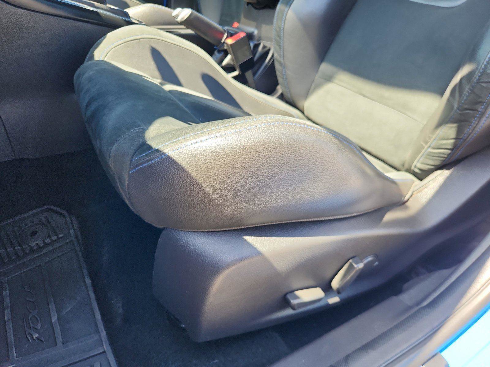 Used 2016 Ford Focus RS AWD/4WD image 16