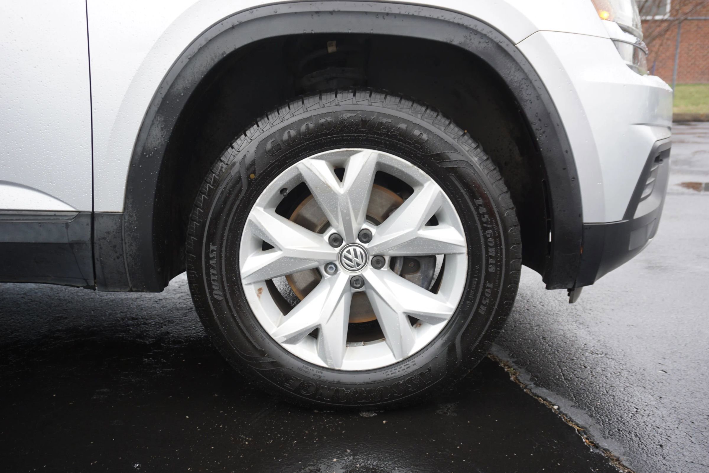 Used 2018 Volkswagen Atlas Launch Edition image 40