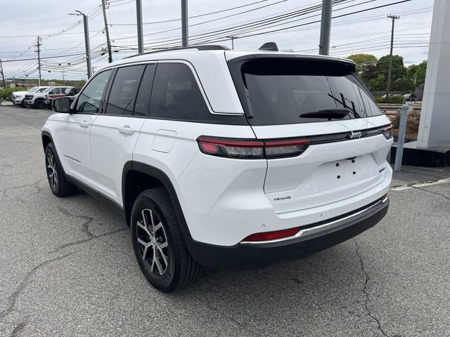 Used 2023 Jeep Grand Cherokee Limited AWD/4WD image 6