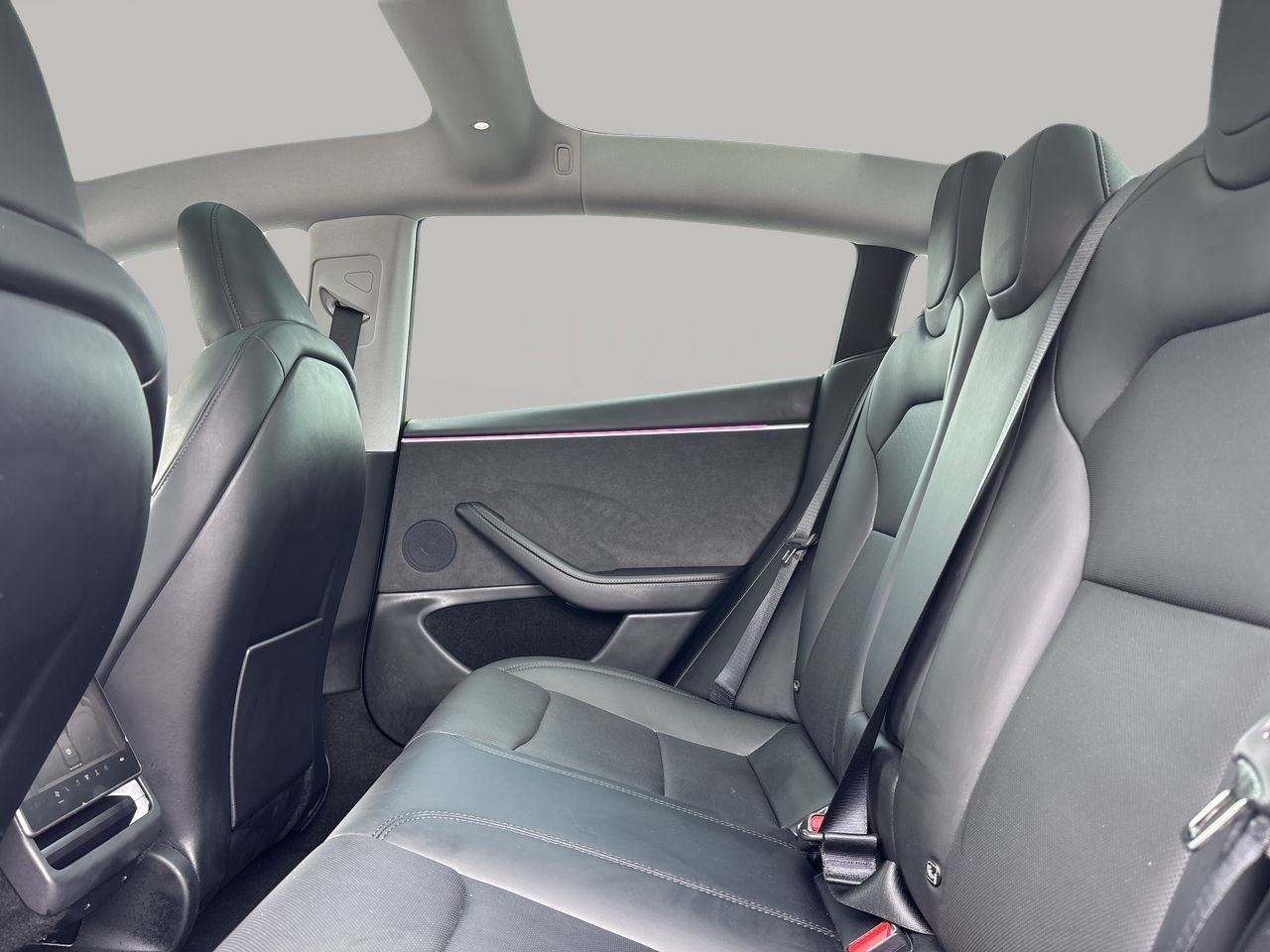 Used 2025 Tesla Model 3 Long Range AWD/4WD image 16
