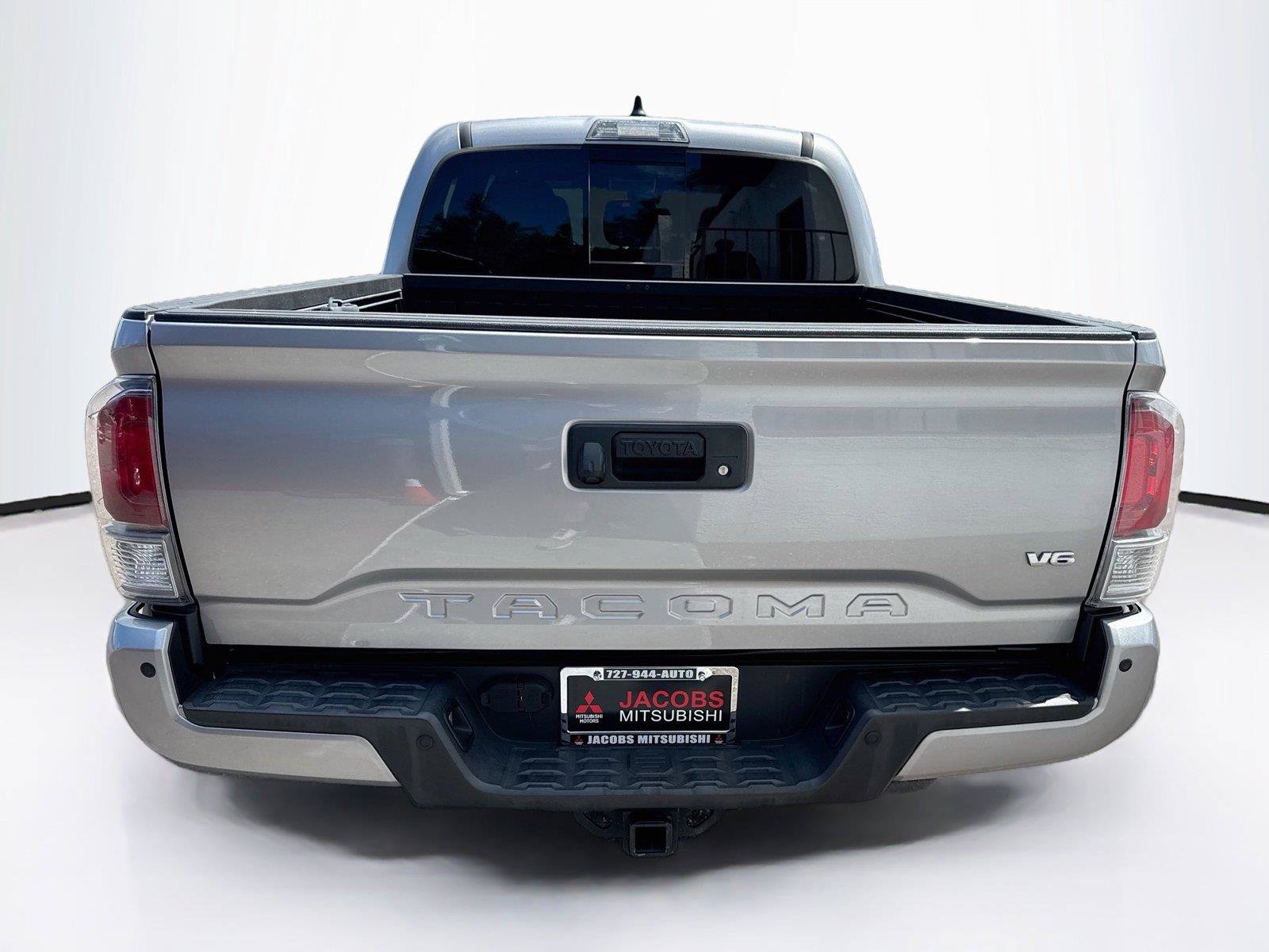 Used 2021 Toyota Tacoma TRD Sport w/ Technology Package RWD image 4