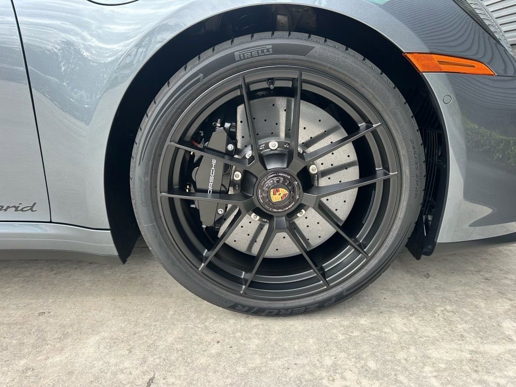 Certified 2026 Porsche 911 Targa 4 GTS image 16