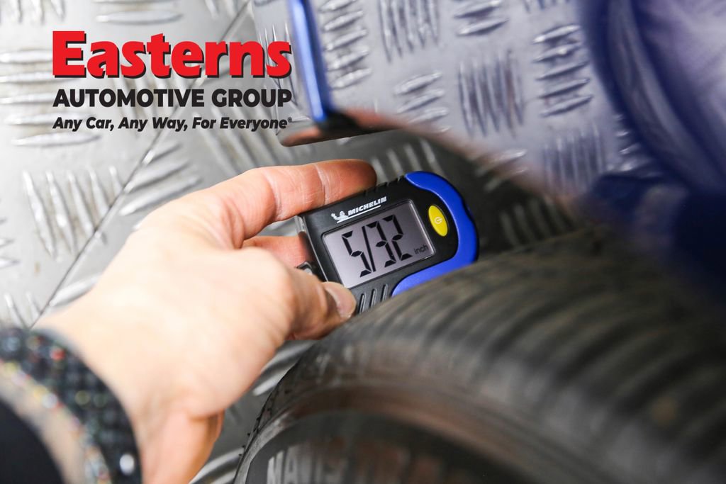 Used 2016 Nissan Maxima Platinum w/ Interior Lighting Package image 32