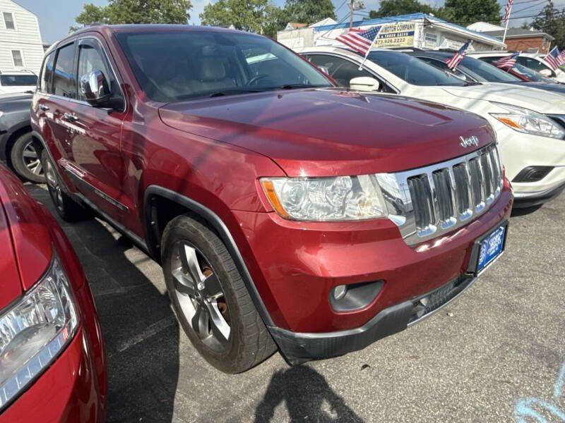 Used 2013 Jeep Grand Cherokee Limited w/ Trailer Tow Group IV image 3