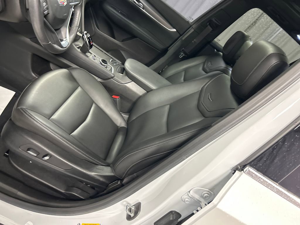 Used 2023 Cadillac XT6 Luxury image 12