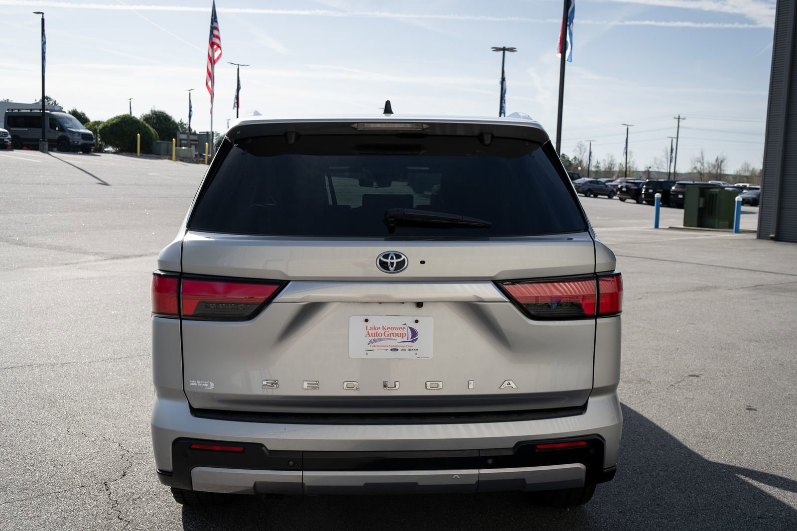 Used 2024 Toyota Sequoia Capstone AWD/4WD image 17