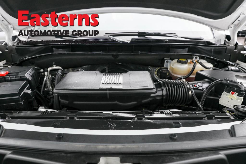 Used 2024 GMC Yukon XL SLT image 7