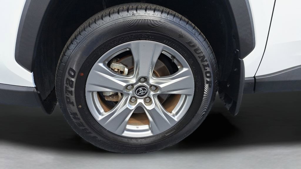 Used 2024 Toyota RAV4 XLE w/ Convenience Package image 10