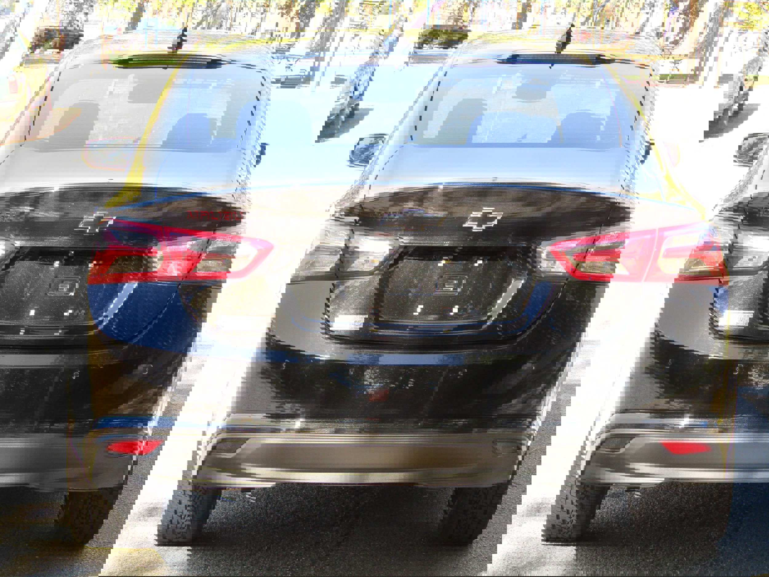 Used 2022 Chevrolet Malibu LT w/ Leather Package image 3